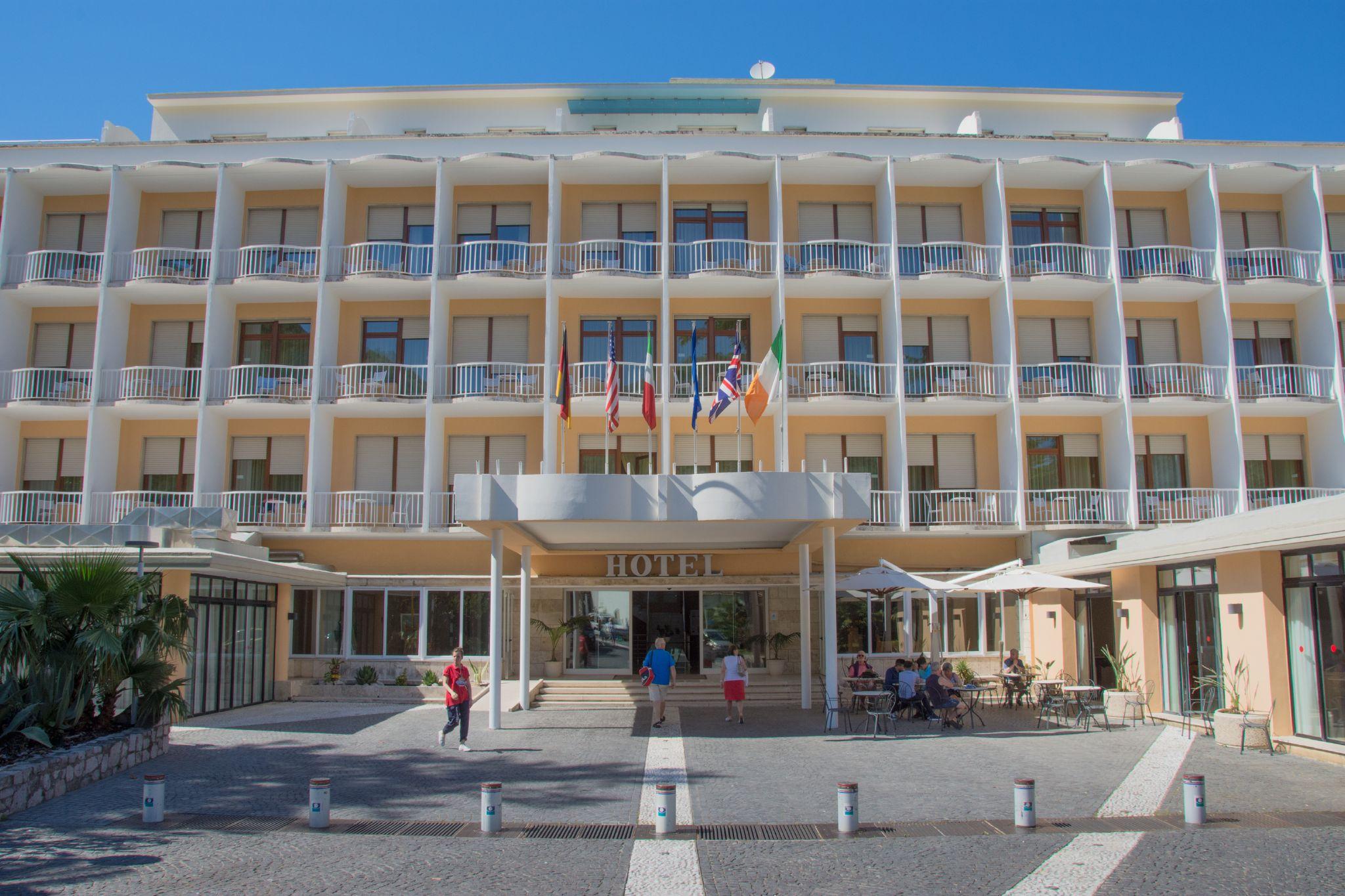 Grand Hotel Moon Valley Vico Equense Buitenkant foto