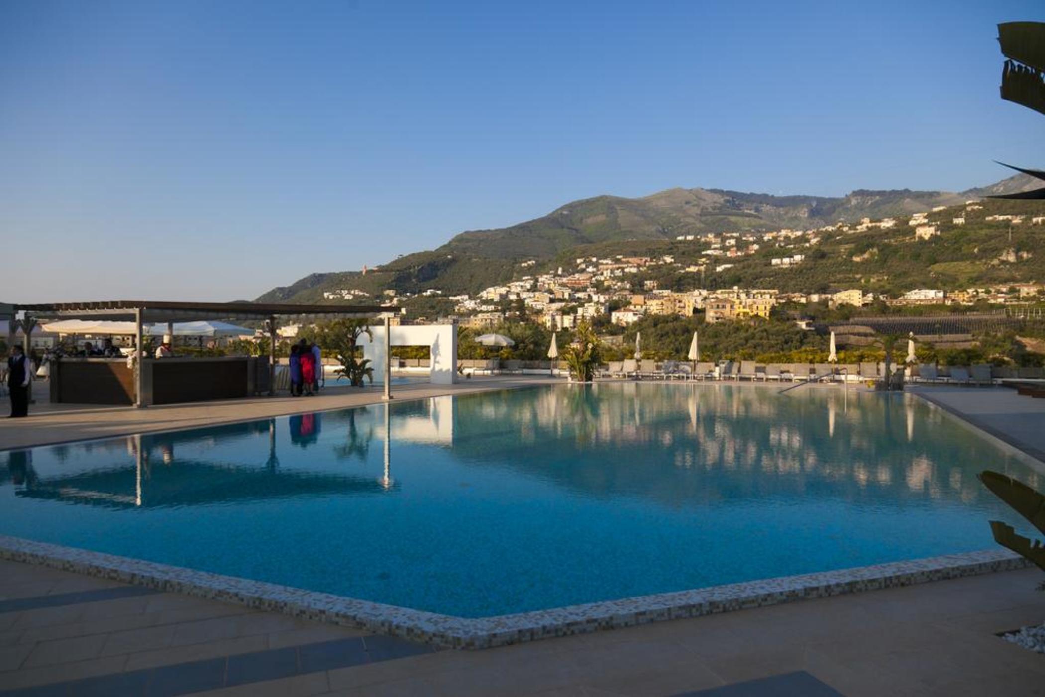 Grand Hotel Moon Valley Vico Equense Buitenkant foto
