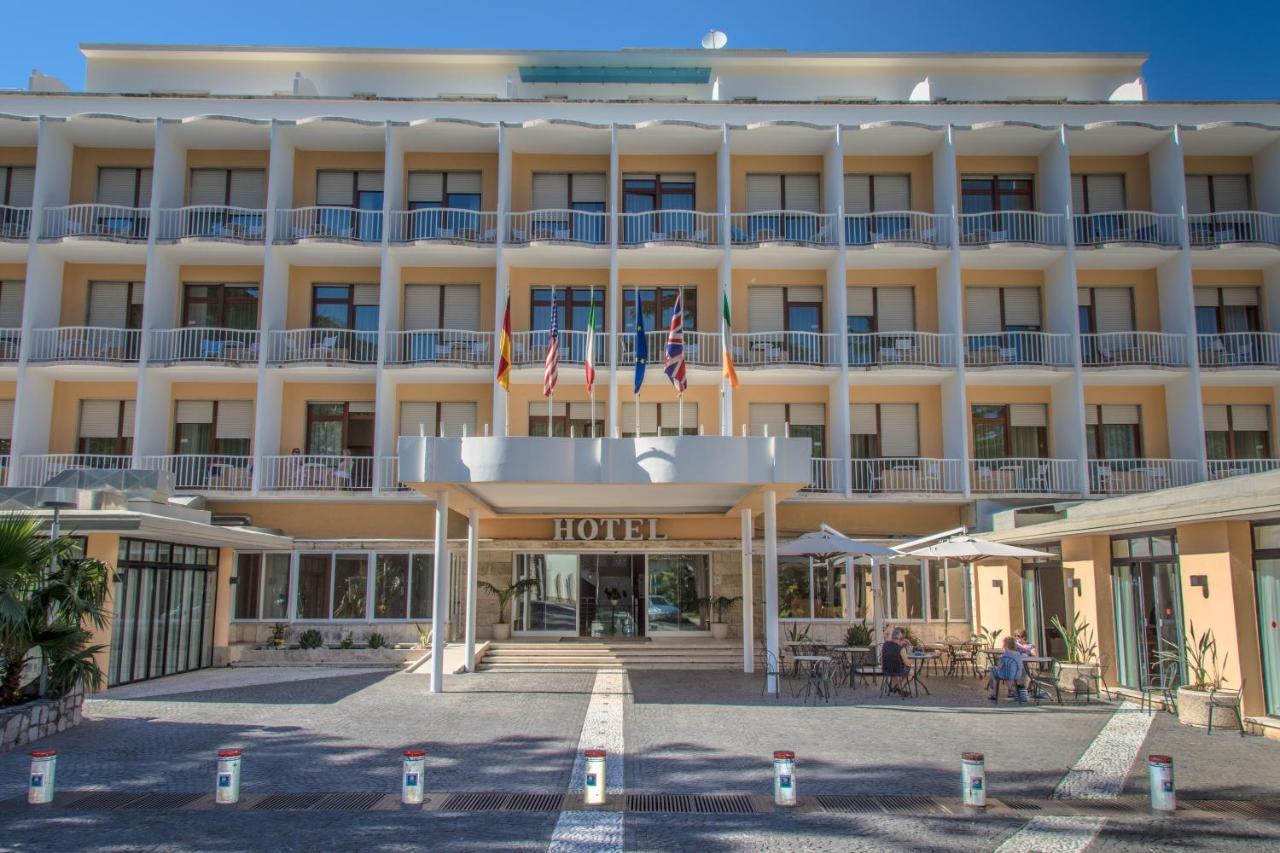 Grand Hotel Moon Valley Vico Equense Buitenkant foto